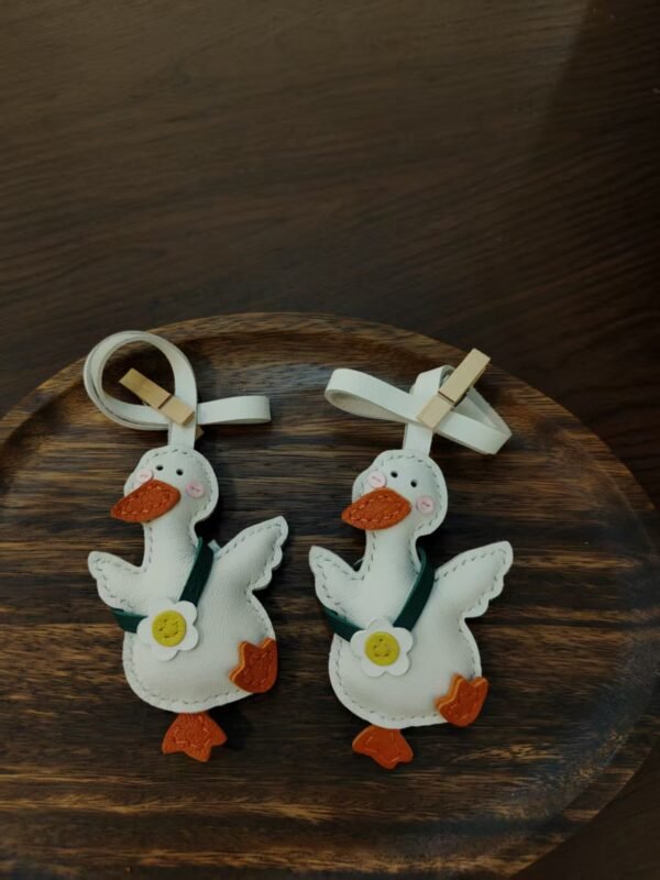 handcrafted bag charm - 图片 16